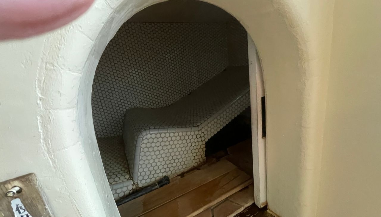 積善館の蒸し風呂